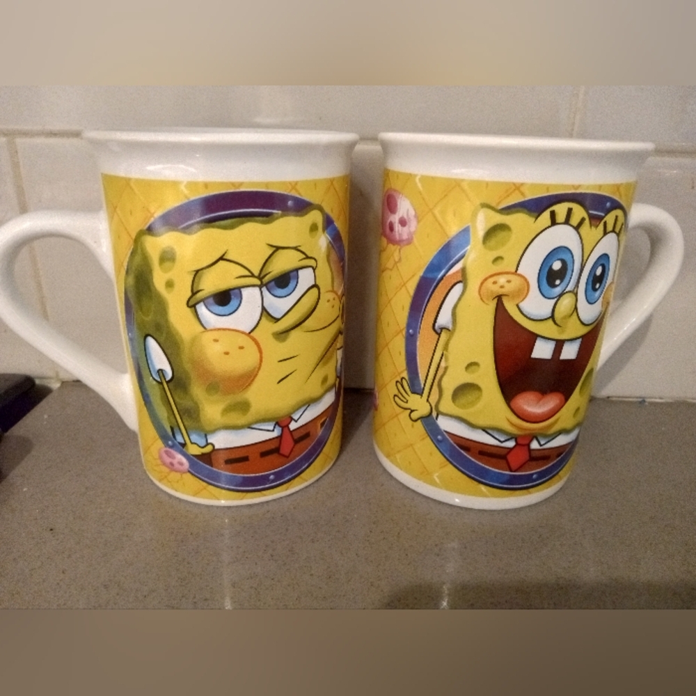 Bundle of two, Sponge Bob , coffee cups - Picture 1 of 2
